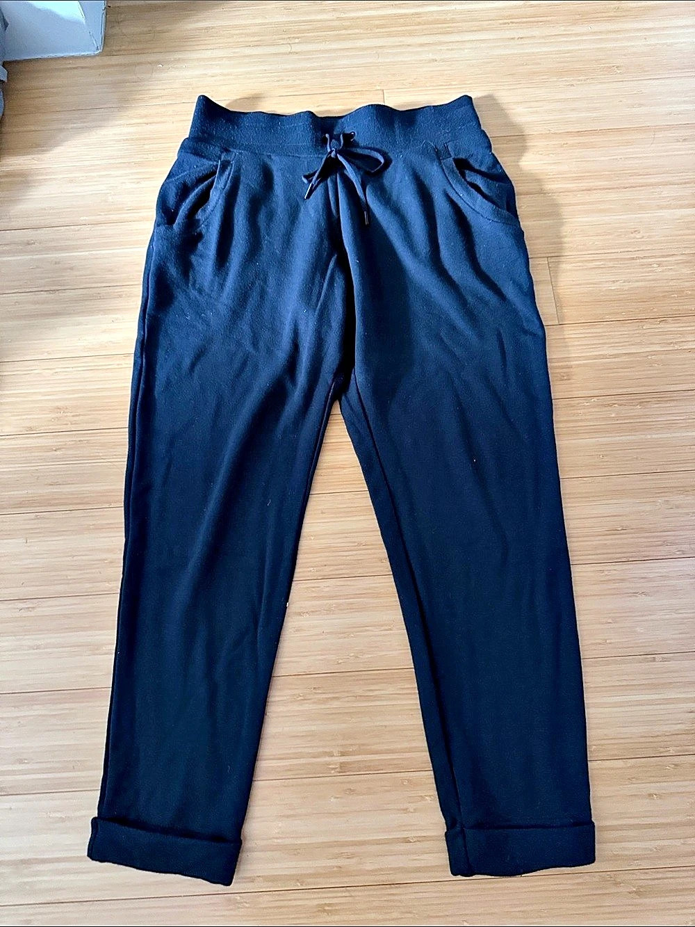 Athleta Jogger Pants in Black Small